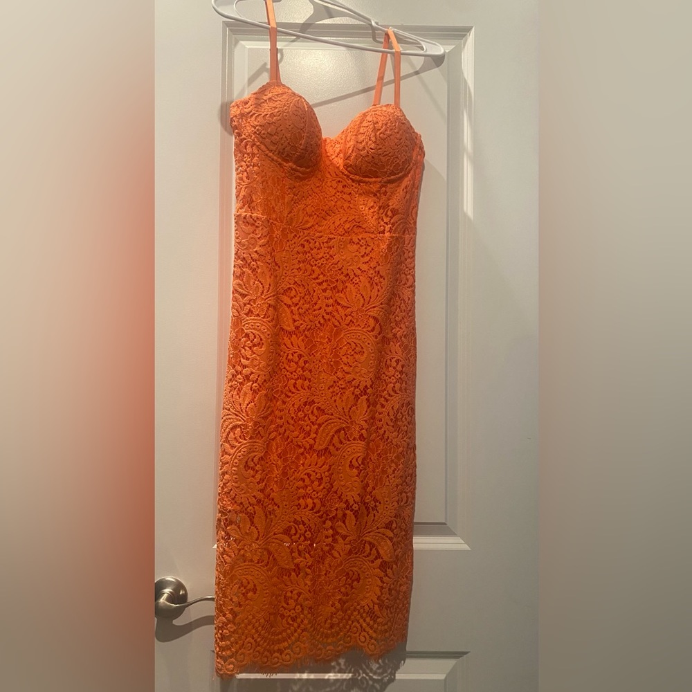 Bebe lace dress